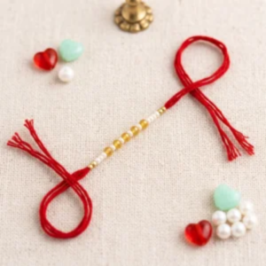 Aura Gilded Bead & Pearl Mauli Rakhi