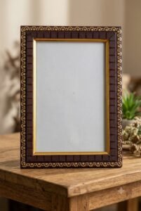 Classic Minimalist Black 4×6 Photo Frame(With Photo)